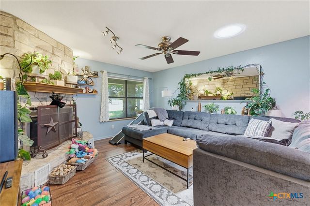 120 Rae Lane, Jarrell, TX 76537