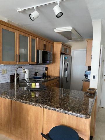 2899 Collins Ave 1726, Miami Beach, FL 33140