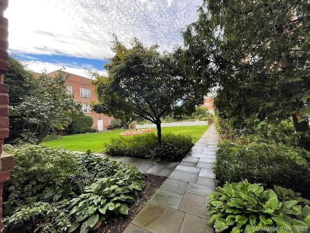 70 Strawberry Hill Avenue APT 4-3A, Stamford, CT 06902