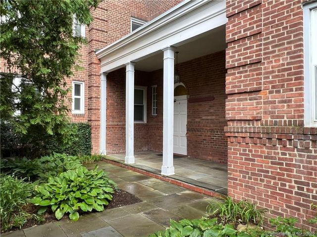 70 Strawberry Hill Avenue APT 4-3A, Stamford, CT 06902