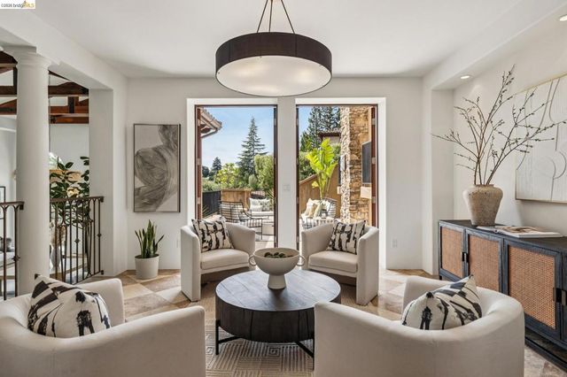 3 Maxwelton Rd., Piedmont, CA 94618