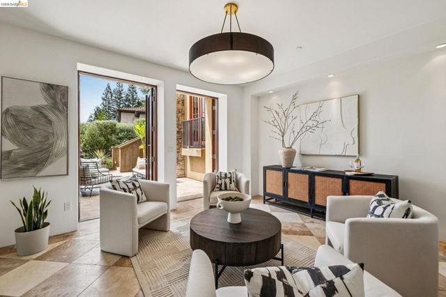 3 Maxwelton Rd., Piedmont, CA 94618