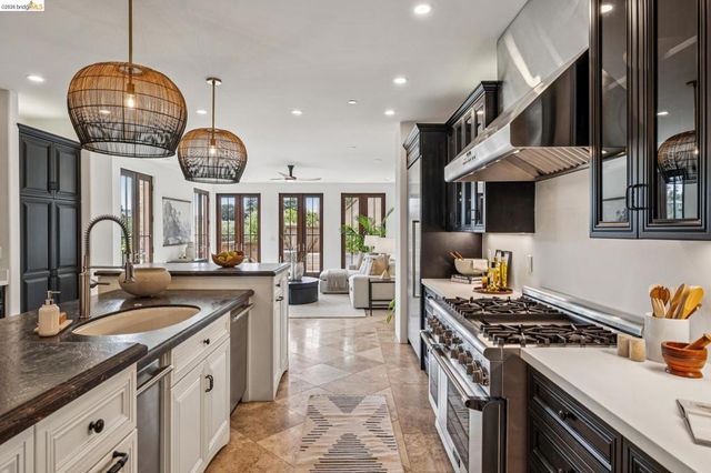 3 Maxwelton Rd., Piedmont, CA 94618