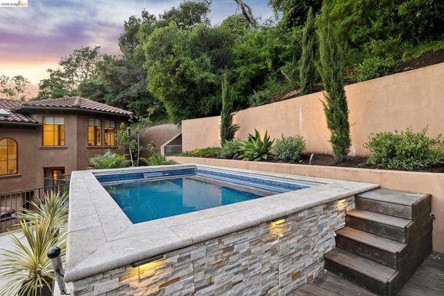 3 Maxwelton Rd., Piedmont, CA 94618