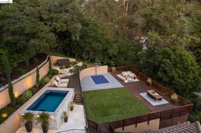 3 Maxwelton Rd., Piedmont, CA 94618