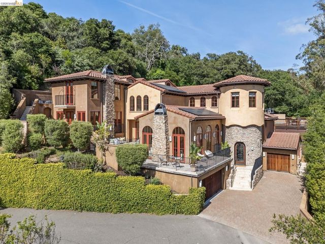 3 Maxwelton Rd., Piedmont, CA 94618