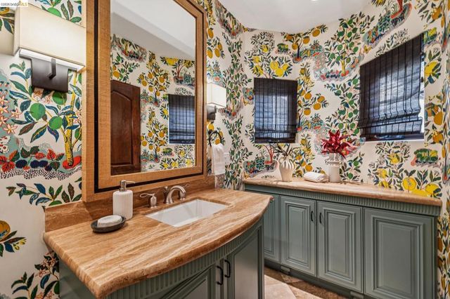 3 Maxwelton Rd., Piedmont, CA 94618