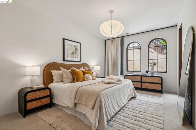 3 Maxwelton Rd., Piedmont, CA 94618