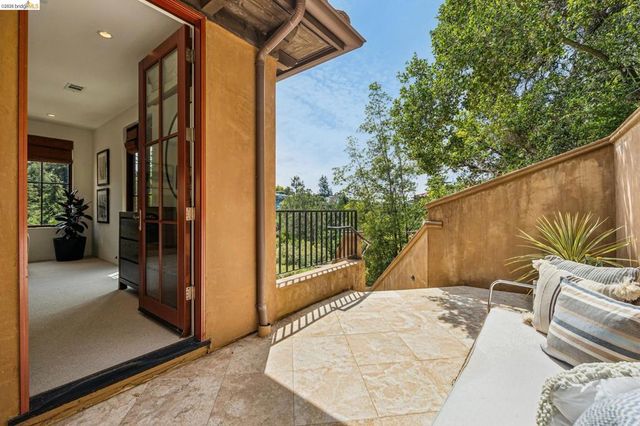 3 Maxwelton Rd., Piedmont, CA 94618