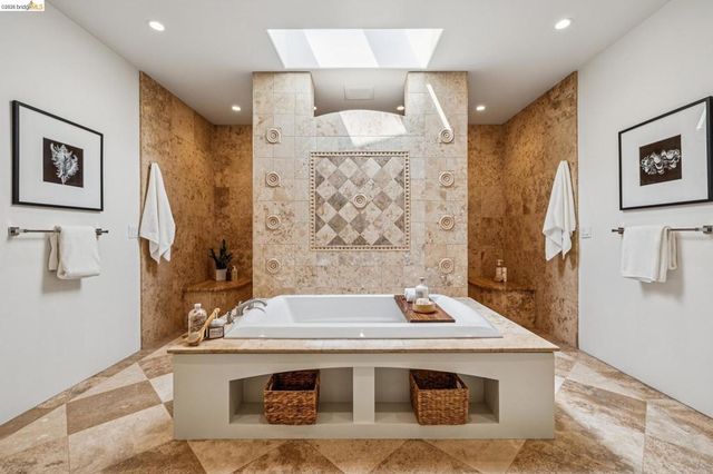 3 Maxwelton Rd., Piedmont, CA 94618