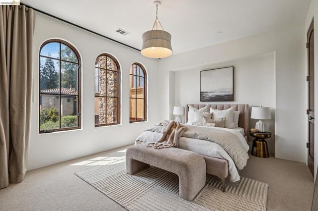 3 Maxwelton Rd., Piedmont, CA 94618