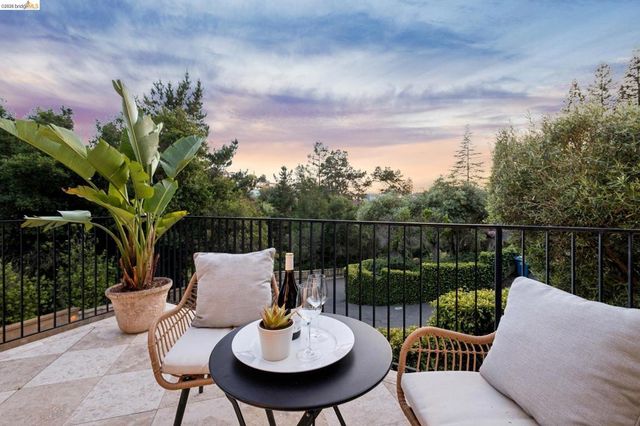 3 Maxwelton Rd., Piedmont, CA 94618