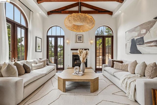 3 Maxwelton Rd., Piedmont, CA 94618