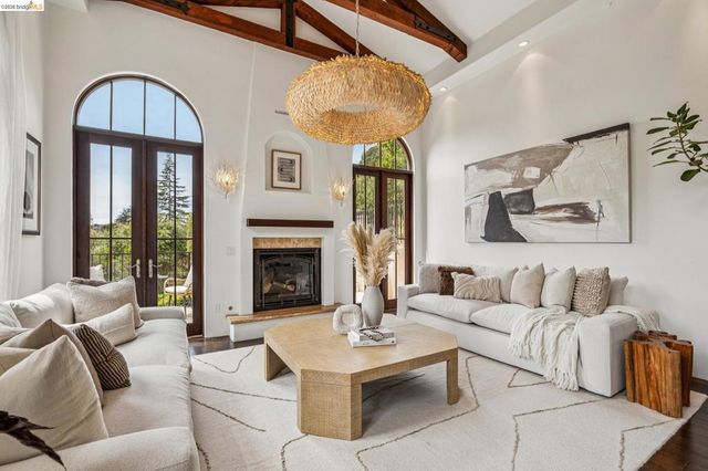 3 Maxwelton Rd., Piedmont, CA 94618