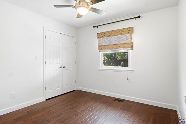 2536 SE Alexander DR, Topeka, KS 66605