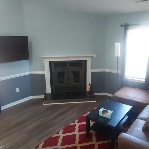 75 Sanlun Lakes DR, Hampton, VA 23666