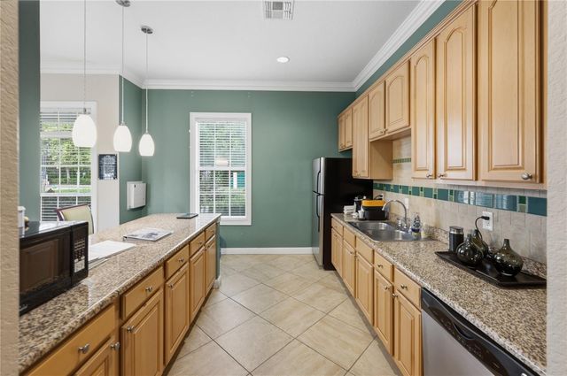 930 MOONLIGHT COVE ROAD 11-107, Orange City, FL 32763