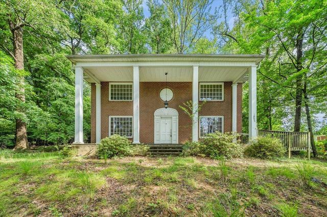 1009 Hardy RD, Vinton, VA 24179