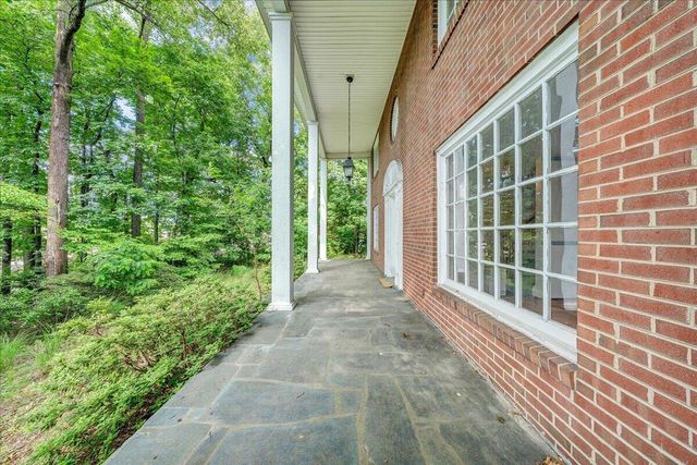 1009 Hardy RD, Vinton, VA 24179