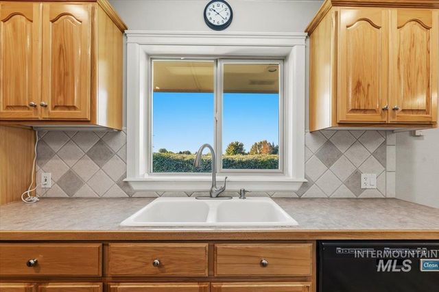 24240 Tiger Lane, Caldwell, ID 83607