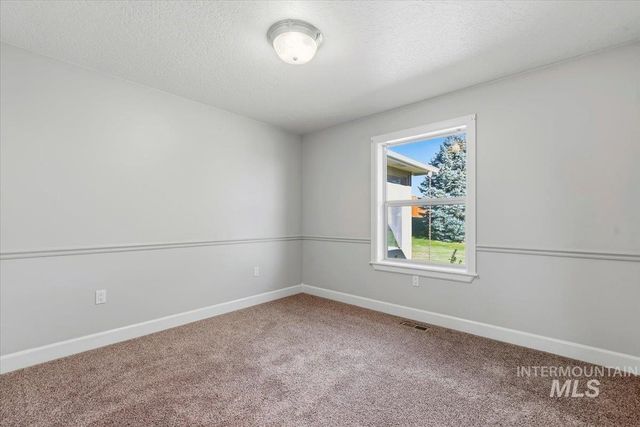 24240 Tiger Lane, Caldwell, ID 83607
