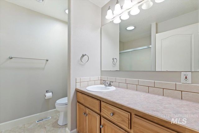 24240 Tiger Lane, Caldwell, ID 83607