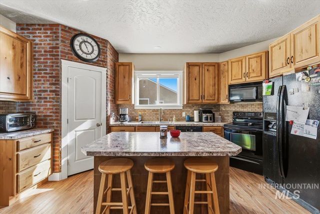 24240 Tiger Lane, Caldwell, ID 83607