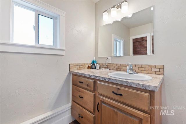 24240 Tiger Lane, Caldwell, ID 83607