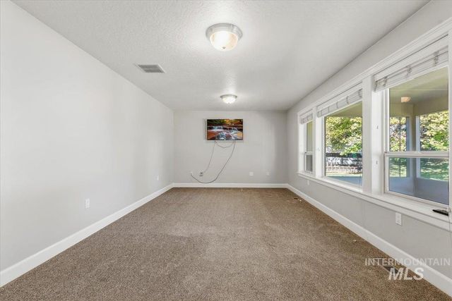 24240 Tiger Lane, Caldwell, ID 83607