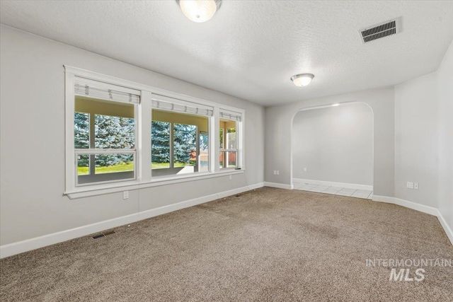 24240 Tiger Lane, Caldwell, ID 83607