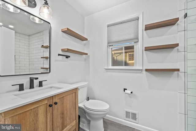 2320 WINDSOR RD, Alexandria, VA 22307