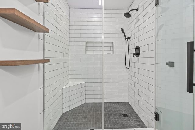 2320 WINDSOR RD, Alexandria, VA 22307