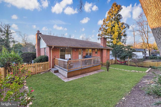 2320 WINDSOR RD, Alexandria, VA 22307