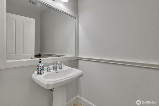 12006 183rd Street E, Puyallup, WA 98374