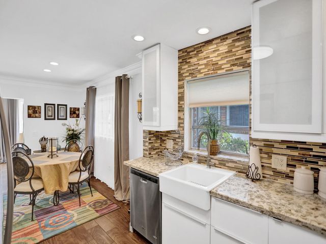 340 Orange Tree Drive 3, Atlantis, FL 33462