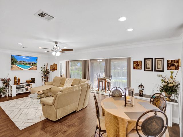 340 Orange Tree Drive 3, Atlantis, FL 33462