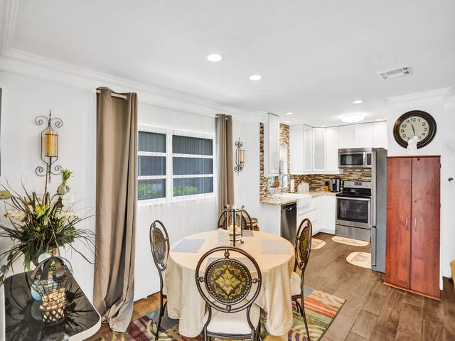 340 Orange Tree Drive 3, Atlantis, FL 33462