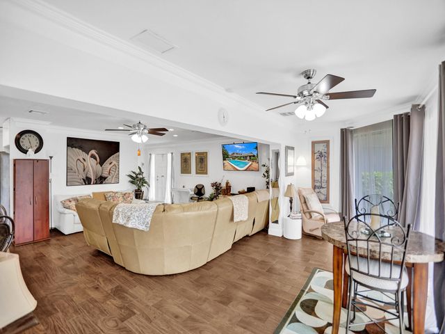 340 Orange Tree Drive 3, Atlantis, FL 33462