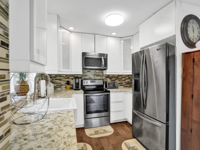 340 Orange Tree Drive 3, Atlantis, FL 33462