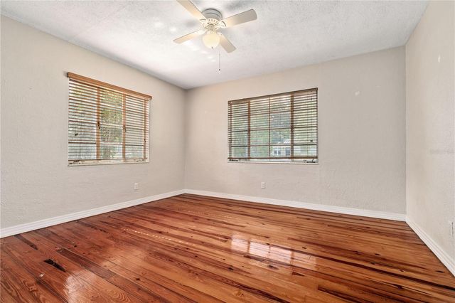 1418 E POWHATAN AVENUE, Tampa, FL 33604