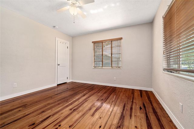 1418 E POWHATAN AVENUE, Tampa, FL 33604