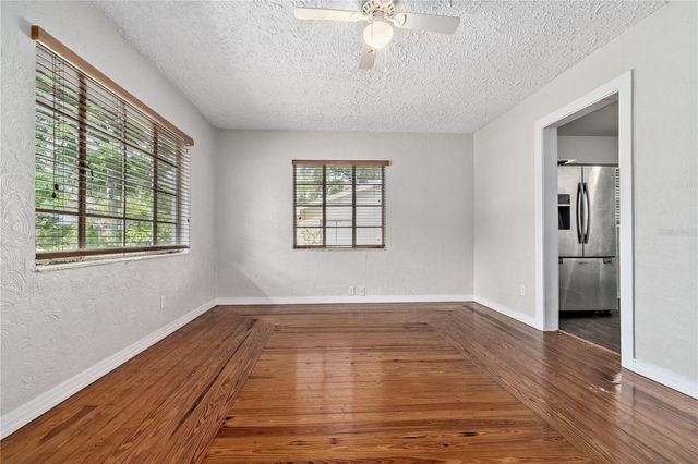 1418 E POWHATAN AVENUE, Tampa, FL 33604