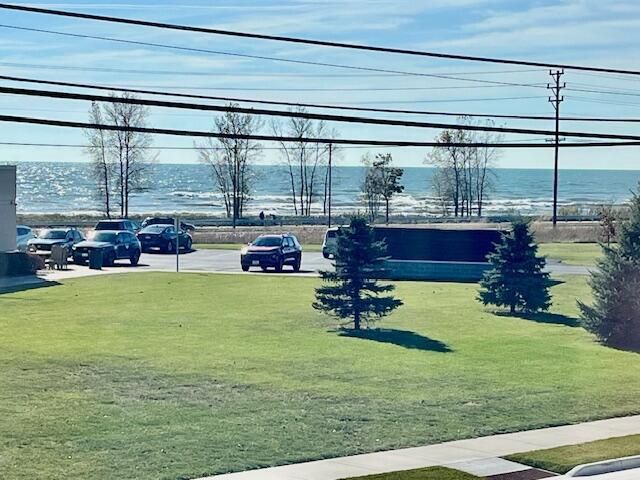 2152 Roosevelt AVENUE, Two Rivers, WI 54241