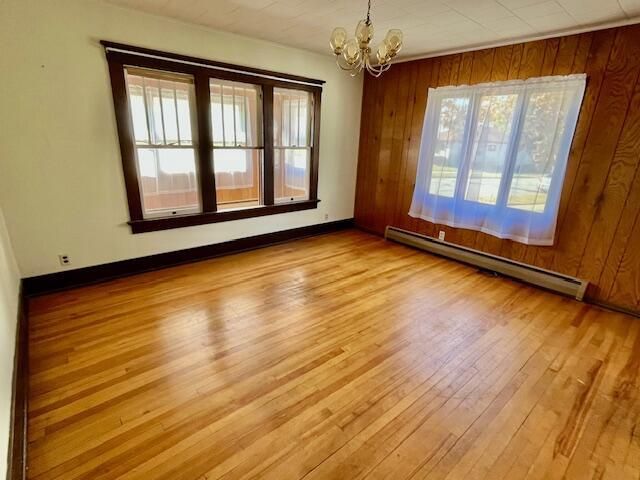 2152 Roosevelt AVENUE, Two Rivers, WI 54241