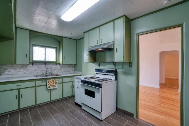 2724 Graceland Drive NE, Albuquerque, NM 87110