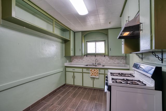 2724 Graceland Drive NE, Albuquerque, NM 87110