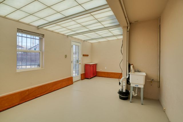 2724 Graceland Drive NE, Albuquerque, NM 87110