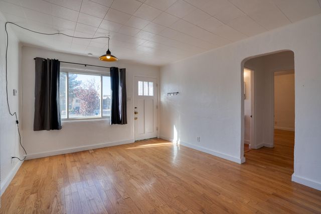 2724 Graceland Drive NE, Albuquerque, NM 87110