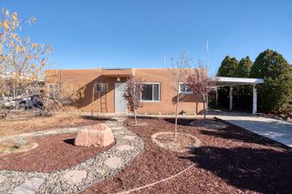 2724 Graceland Drive NE, Albuquerque, NM 87110