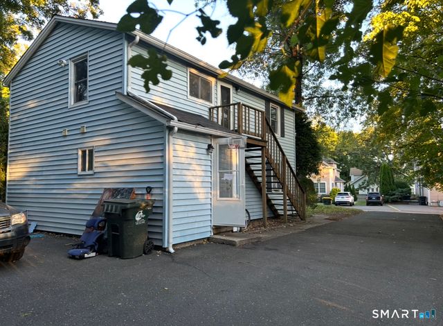 29 Mansfield Street B, Bethel, CT 06801